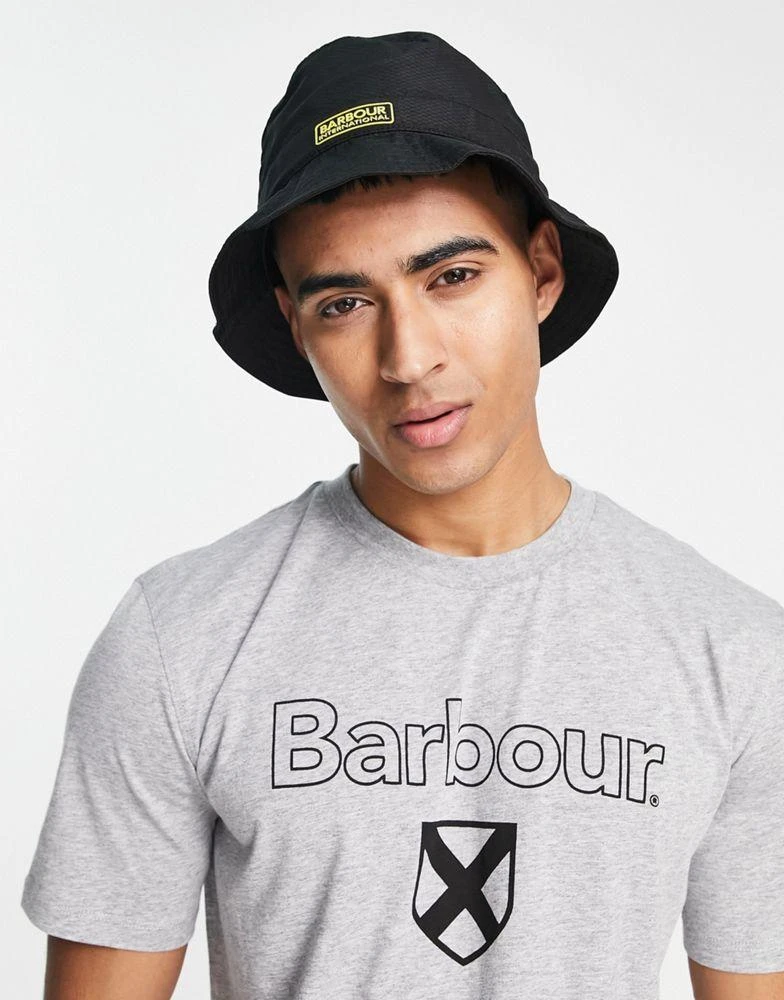 商品Barbour|Barbour International Impeller contrast logo bucket hat in black,价格¥238,第1张图片