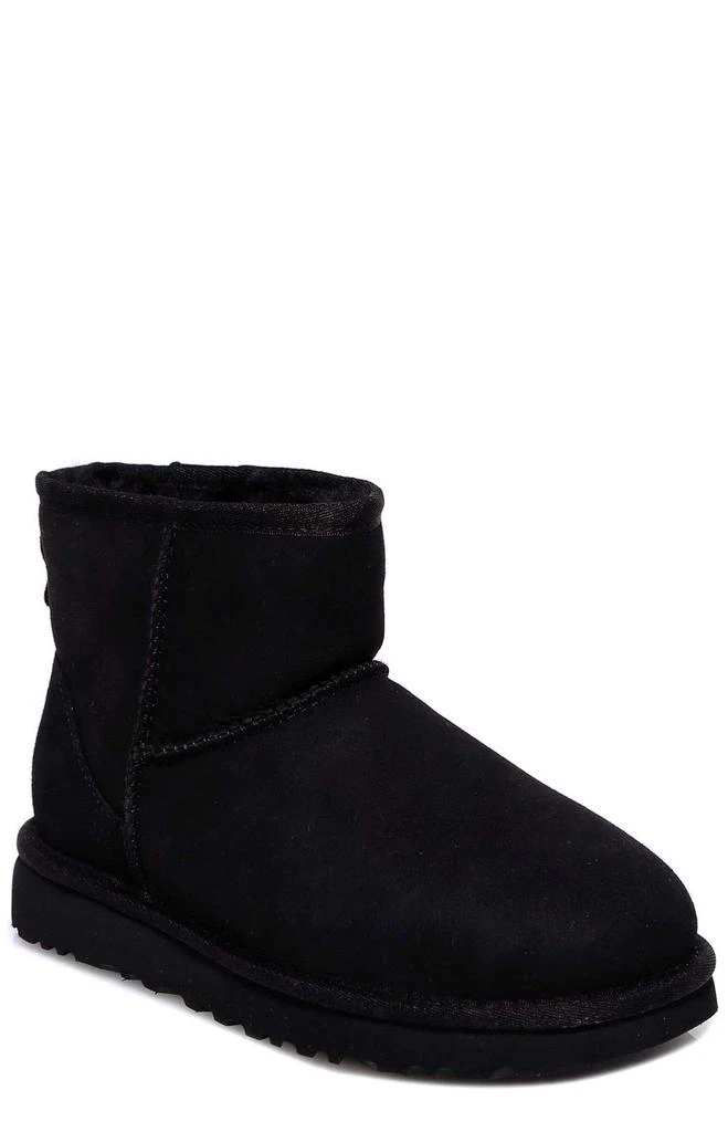 商品UGG|UGG Classic Mini II Ankle Boots,价格¥892,第2张图片详细描述