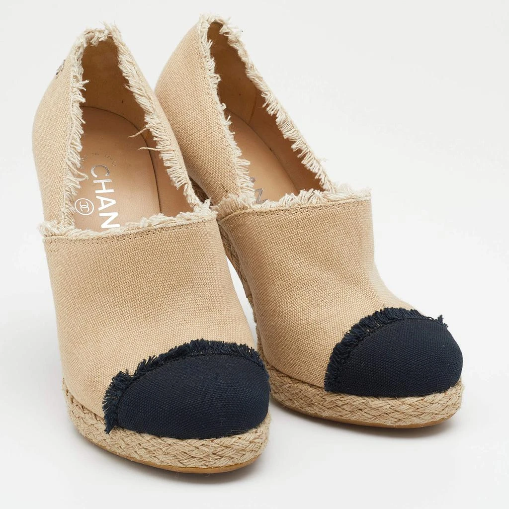 商品[二手商品] Chanel|Chanel Beige/Black Canvas CC Cap Toe Espadrille Booties Size 37,价格¥3205,第4张图片详细描述