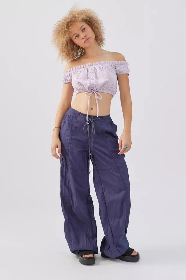 商品Urban Outfitters|UO Natasha Off-The-Shoulder Cropped Top,价格¥78,第3张图片详细描述