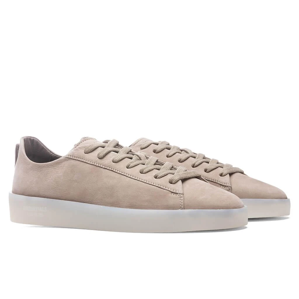商品Essentials|Fear of God Essentials Tennis Low - Warm Taupe,价格¥1229,第2张图片详细描述