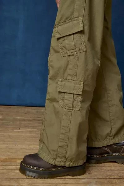 商品Urban Outfitters|BDG Y2K Low-Rise Relaxed Cargo Pant,价格¥151,第5张图片详细描述