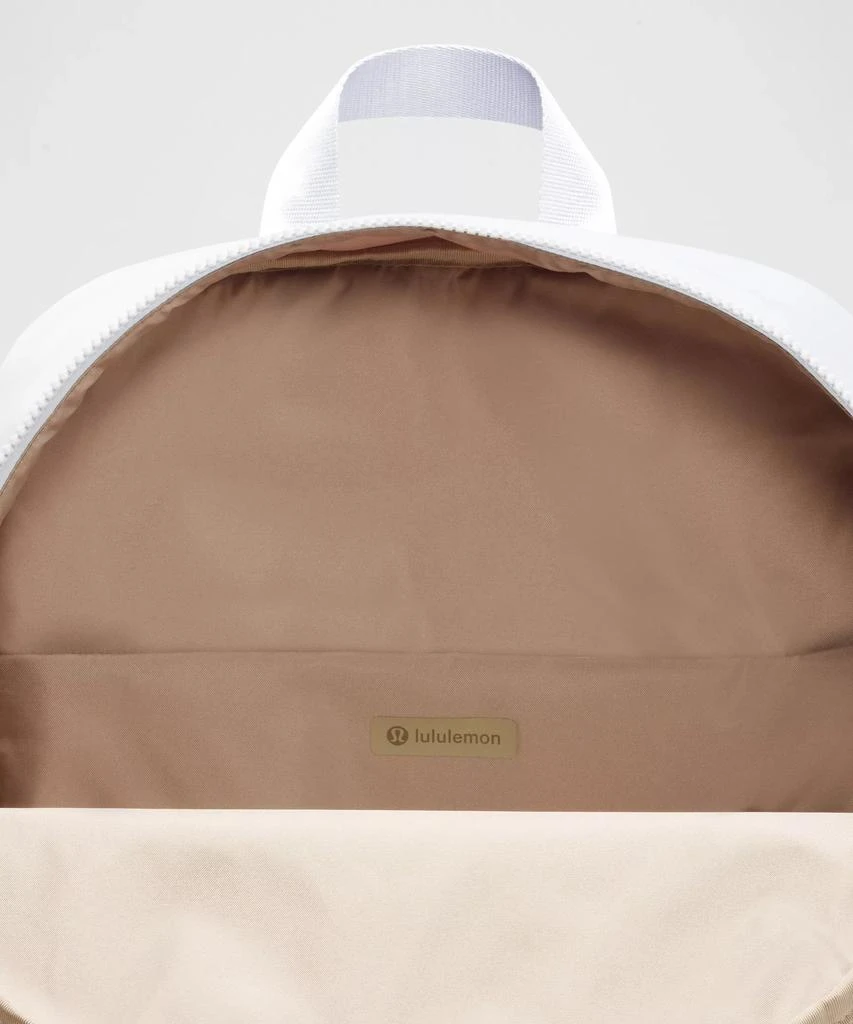 Everywhere Backpack 22L 商品