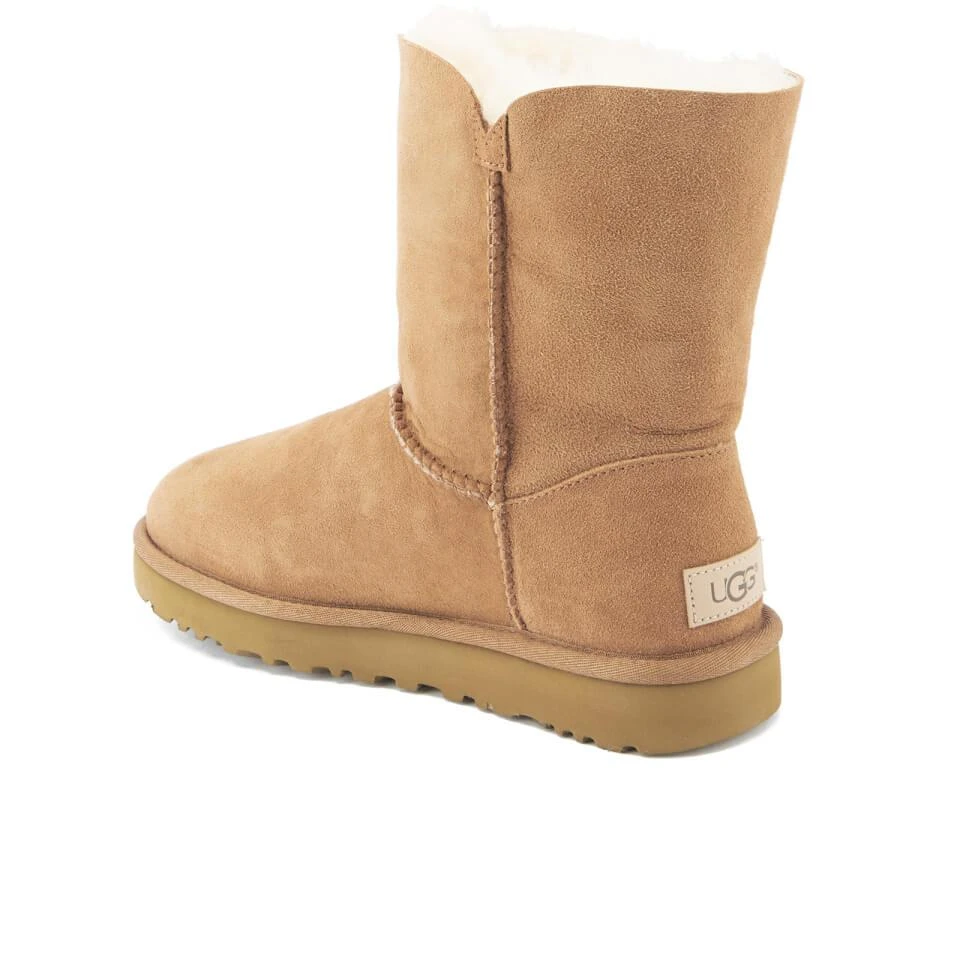 商品UGG|UGG WOMEN'S BAILEY BUTTON II SHEEPSKIN BOOTS - CHESTNUT,价格¥1056,第4张图片详细描述