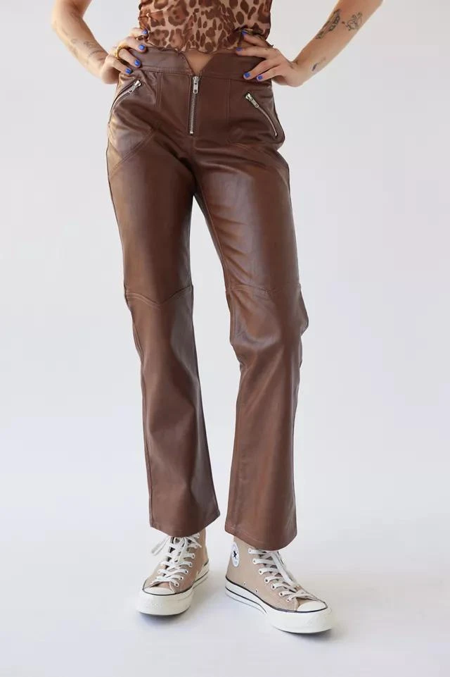 商品Urban Outfitters|UO Molly Faux Leather V-Front Pant,价格¥76,第3张图片详细描述