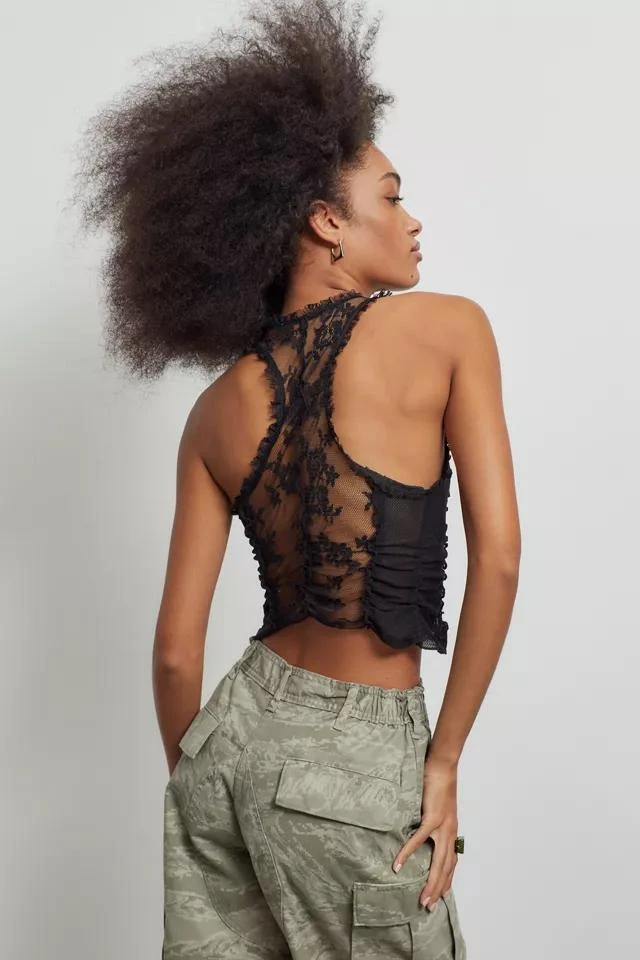 商品Urban Outfitters|UO Sylvia Lace Cropped Tank Top,价格¥187,第2张图片详细描述