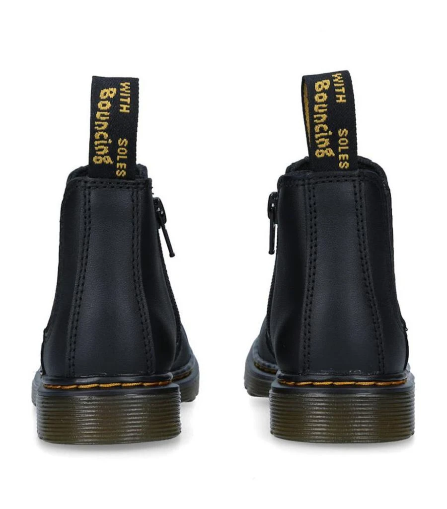 商品Dr. Martens|Leather Junior 2976 Chelsea Boots,价格¥488,第2张图片详细描述