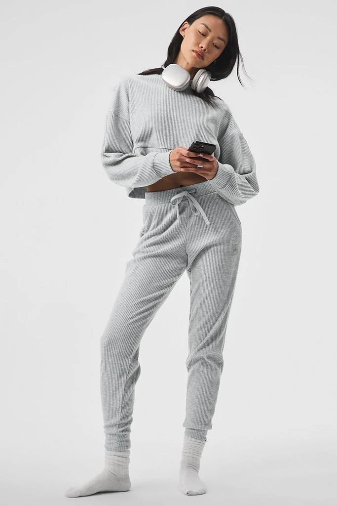 商品Alo|Muse Sweatpant - Athletic Heather Grey,价格¥831,第5张图片详细描述