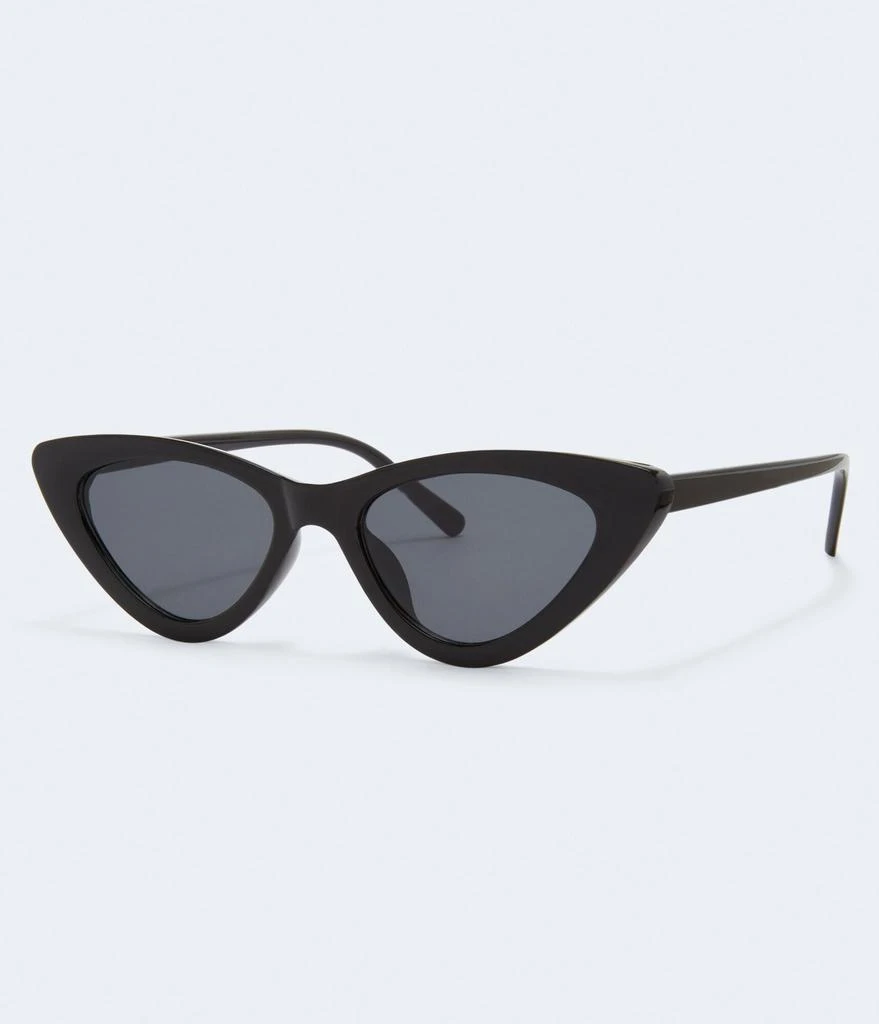 商品Aeropostale|Aeropostale Narrow Extreme Cateye Sunglasses,价格¥64,第2张图片详细描述