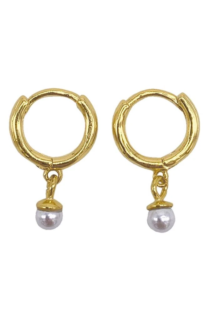 商品ADORNIA|Faux Pearl Drop Huggie Hoop Earrings,价格¥187,第1张图片