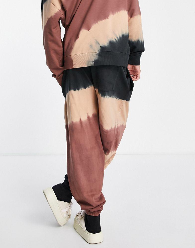 ASOS DESIGN co-ord oversized joggers in brown with tie dye details商品第2张图片规格展示