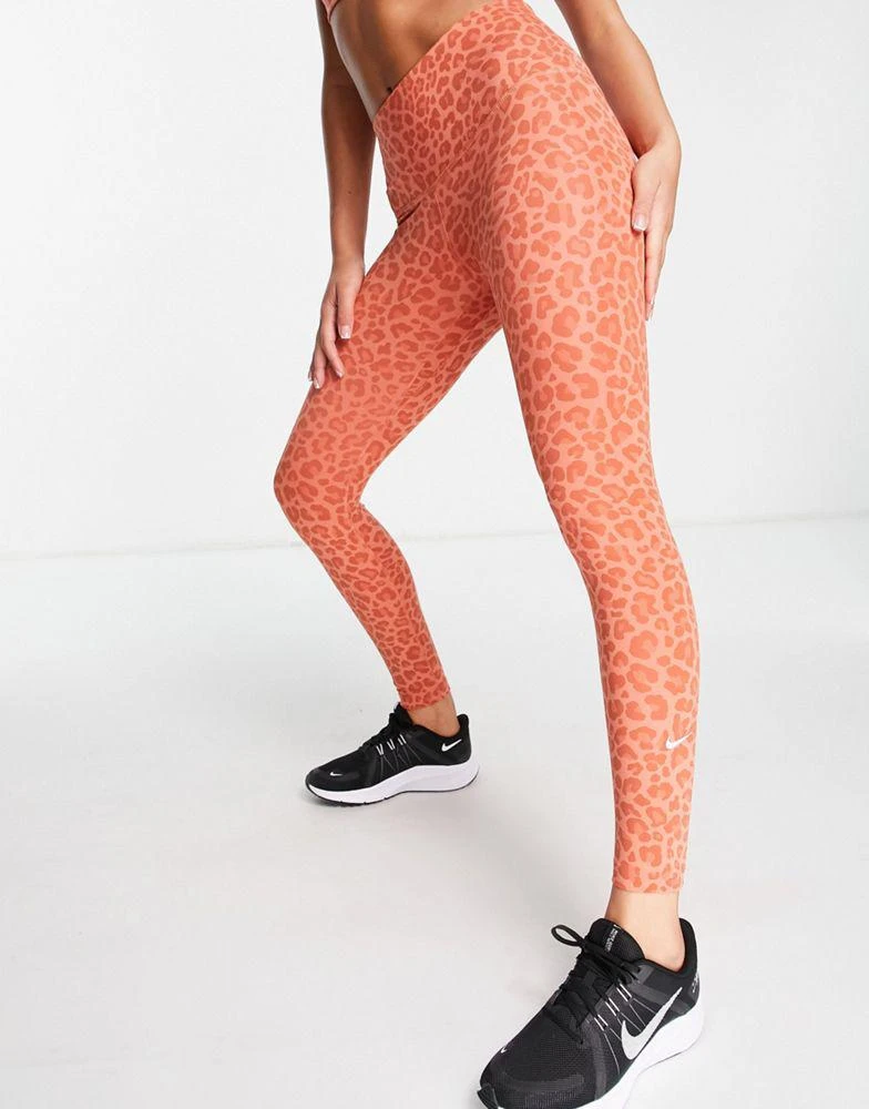 商品NIKE|Nike Training One Dri-FIT leopard print high rise leggings in pink,价格¥259,第3张图片详细描述