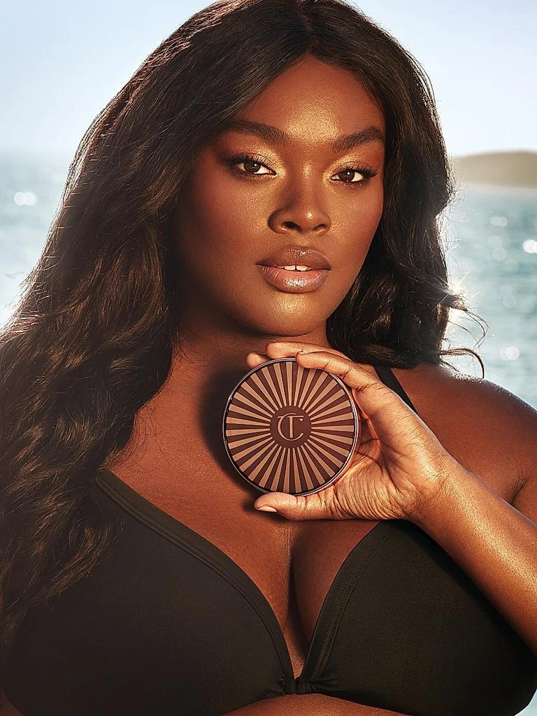 商品Charlotte Tilbury|Beautiful Skin Sun-Kissed Glow Bronzer,价格¥368,第4张图片详细描述