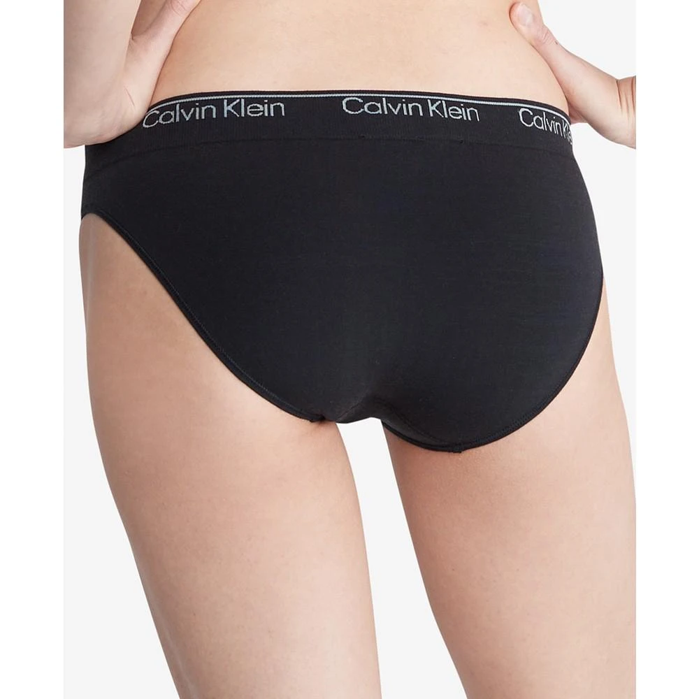 商品Calvin Klein|Modern Seamless Naturals Bikini Underwear QF7096,价格¥100,第4张图片详细描述