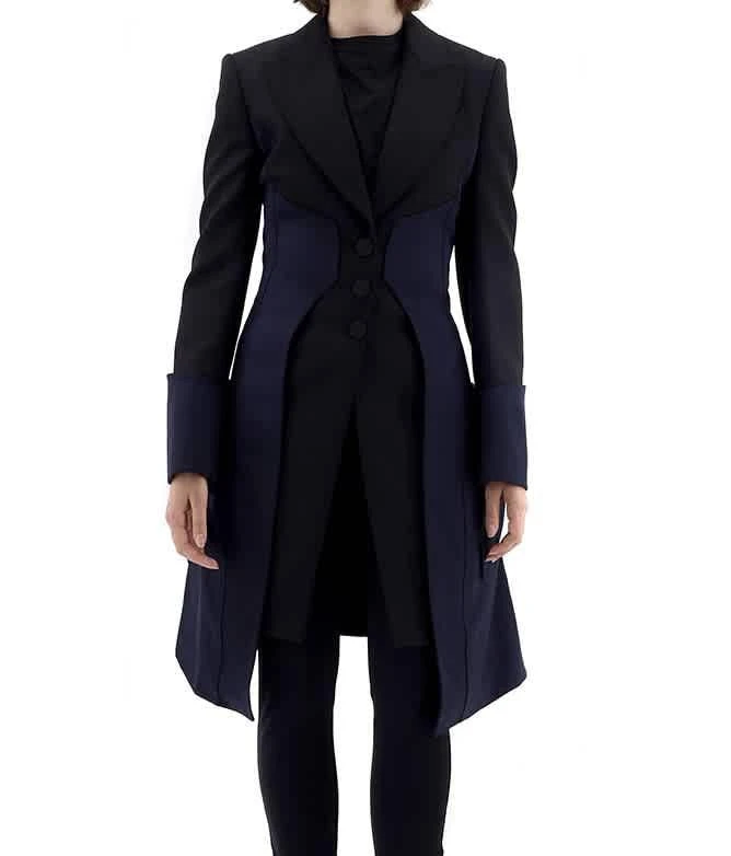 商品Burberry|Burberry Contrast Panel 2-Button Coat, Brand Size 4 (US Size 2),价格¥2694,第1张图片