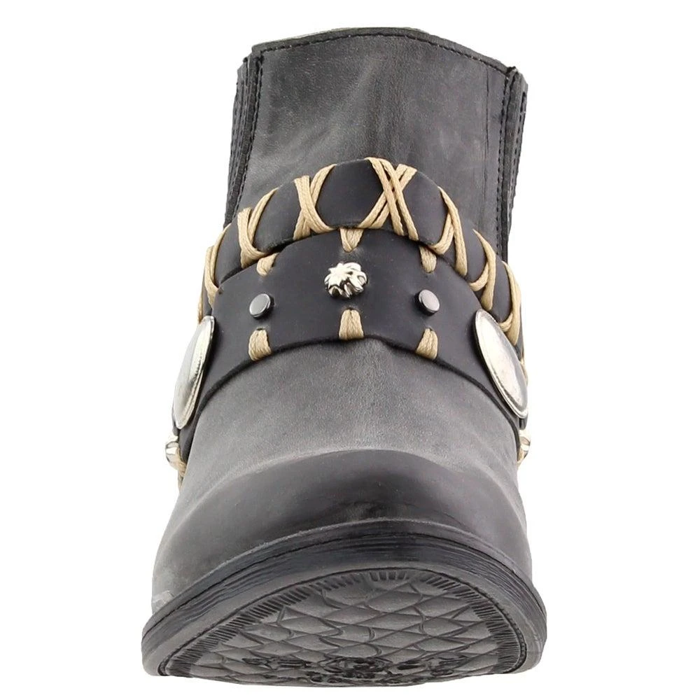 商品Corral Boots|Studded Round Toe Cowboy Booties,价格¥492,第5张图片详细描述