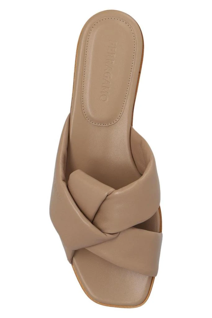 商品Salvatore Ferragamo|Salvatore Ferragamo Knot Detailed Slip-On Sandals,价格¥2894,第4张图片详细描述