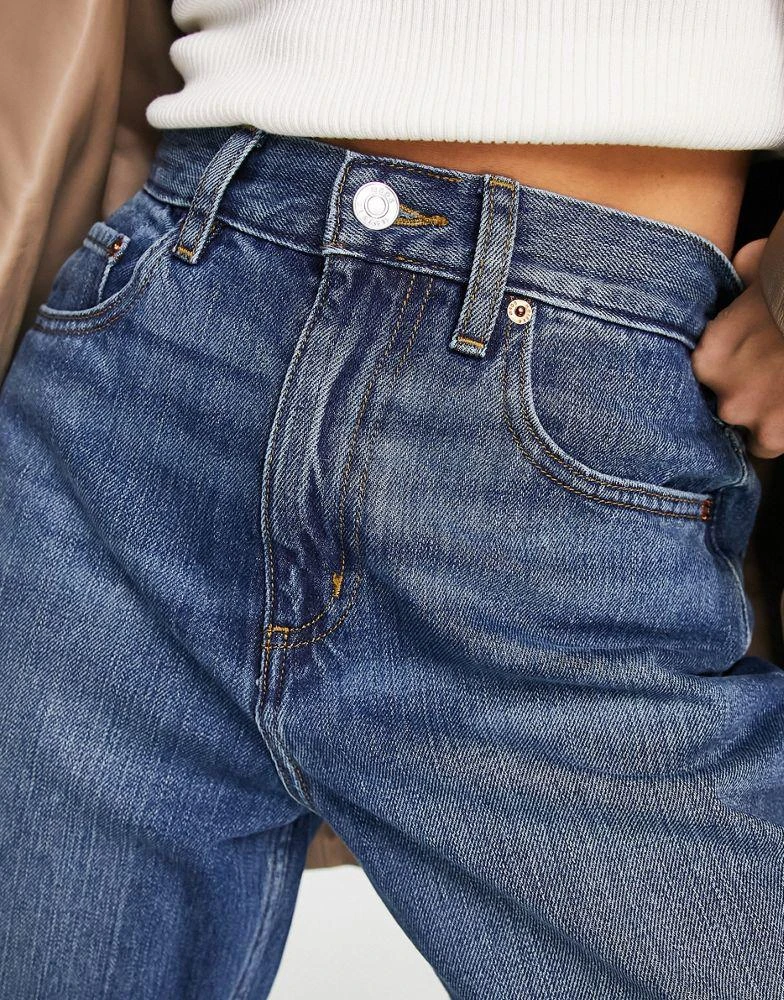 商品ASOS|ASOS DESIGN Petite slouchy mom jean in mid blue,价格¥138,第4张图片详细描述