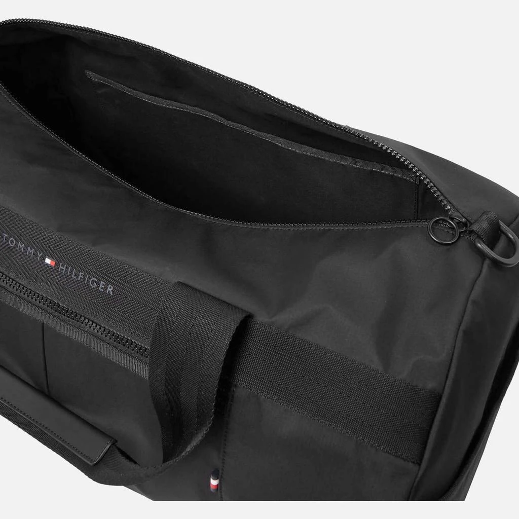 商品Tommy Hilfiger|Tommy Hilfiger Horizon Duffle Bag,价格¥916,第4张图片详细描述