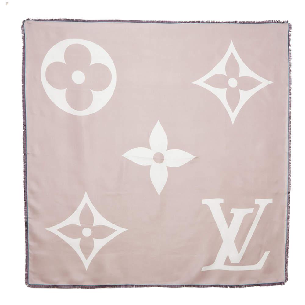 Louis Vuitton Rose Giant Id Silk Square Scarf商品第1张图片规格展示