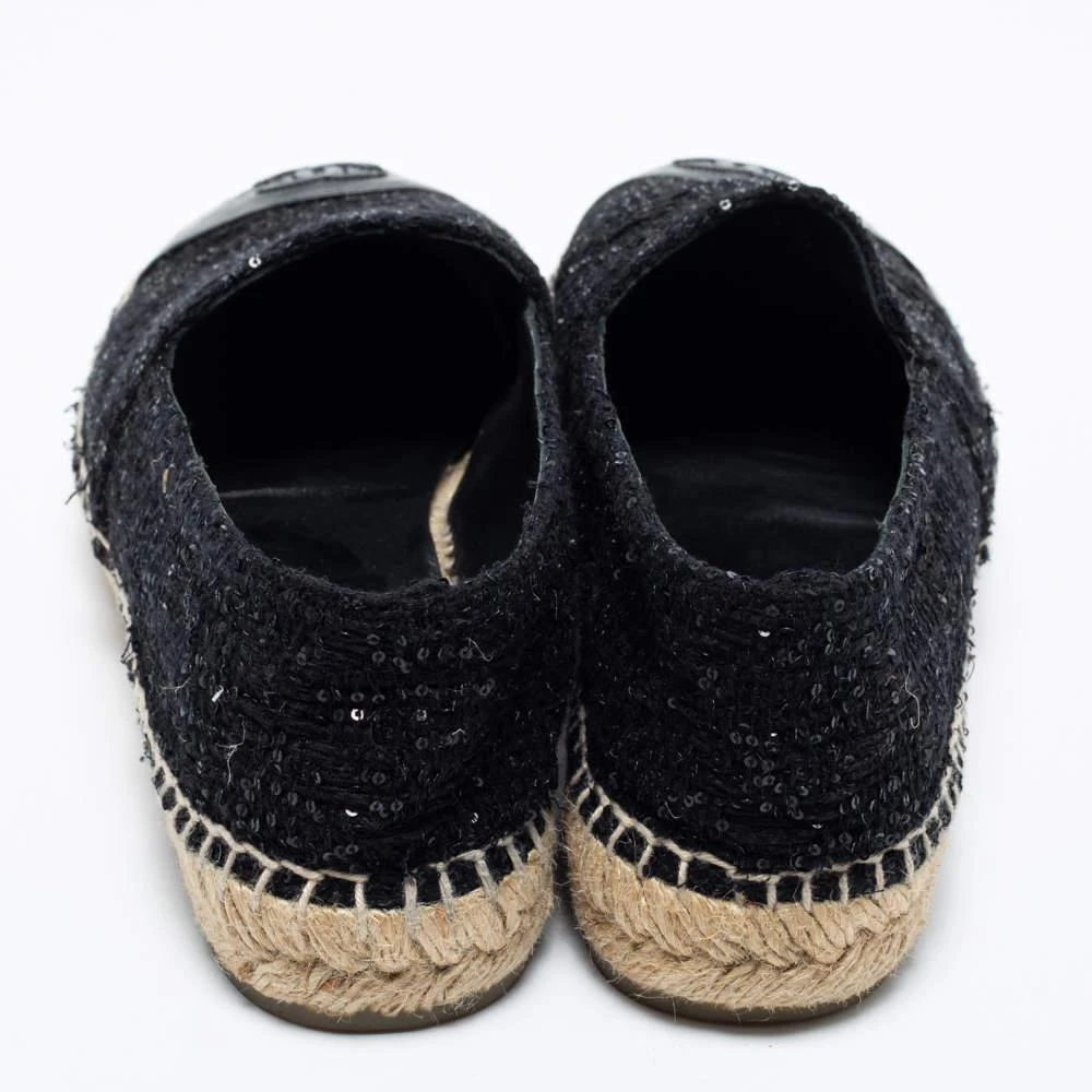 商品[二手商品] Chanel|Chanel Black Tweed And Leather CC Cap Toe Espadrille Flats Size 38,价格¥4462,第5张图片详细描述