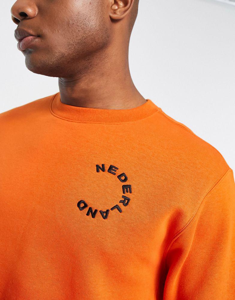 Nike Football World Cup 2022 Netherlands unisex club crew sweat in orange商品第4张图片规格展示