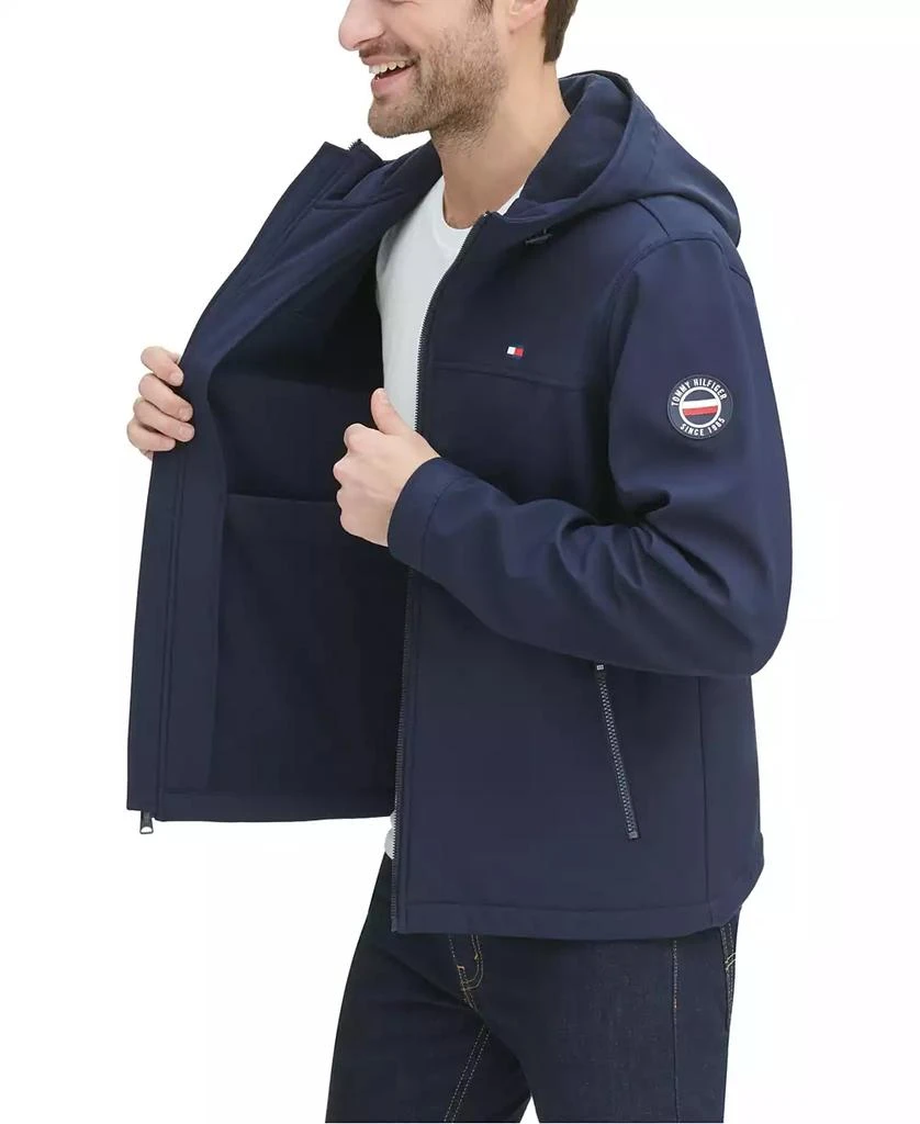 商品Tommy Hilfiger|男式logo图案连帽软壳夹克 防水面料,价格¥456,第2张图片详细描述