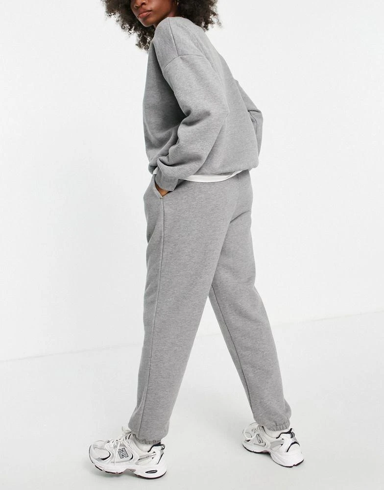 商品ASOS|ASOS DESIGN Hourglass tracksuit ultimate sweat / jogger in charcoal,价格¥205,第2张图片详细描述