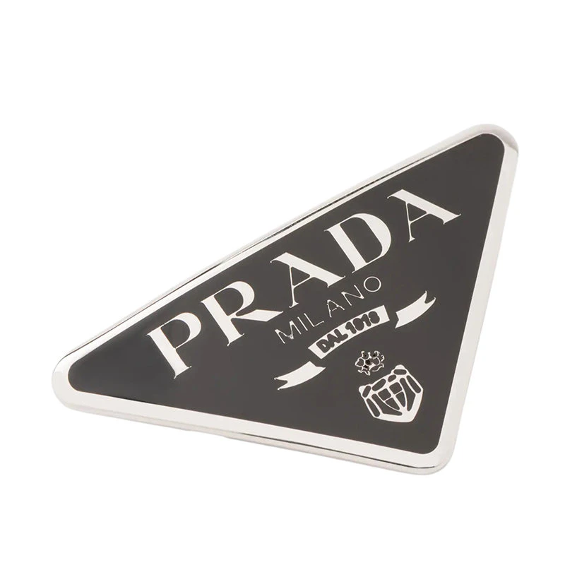 商品Prada|【预售3-7天】普拉达 21年秋冬 女士黑色三角形徽标金属发夹1IF050_2BA6_F0002,价格¥2819,第4张图片详细描述