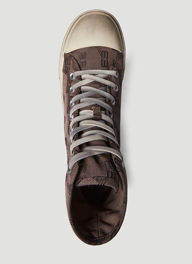 BB Paris Distressed Sneakers in Brown 商品