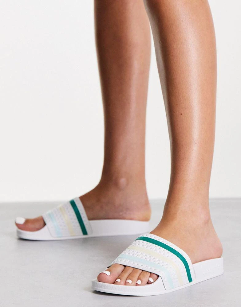 商品Adidas|adidas Originals Adilette sliders in white with coloured three stripes,价格¥163,第1张图片