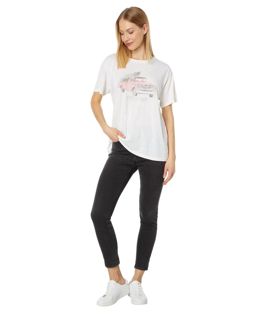 商品Lucky Brand|Chevy Truck Xmas Tree Boyfriend Tee,价格¥198,第4张图片详细描述