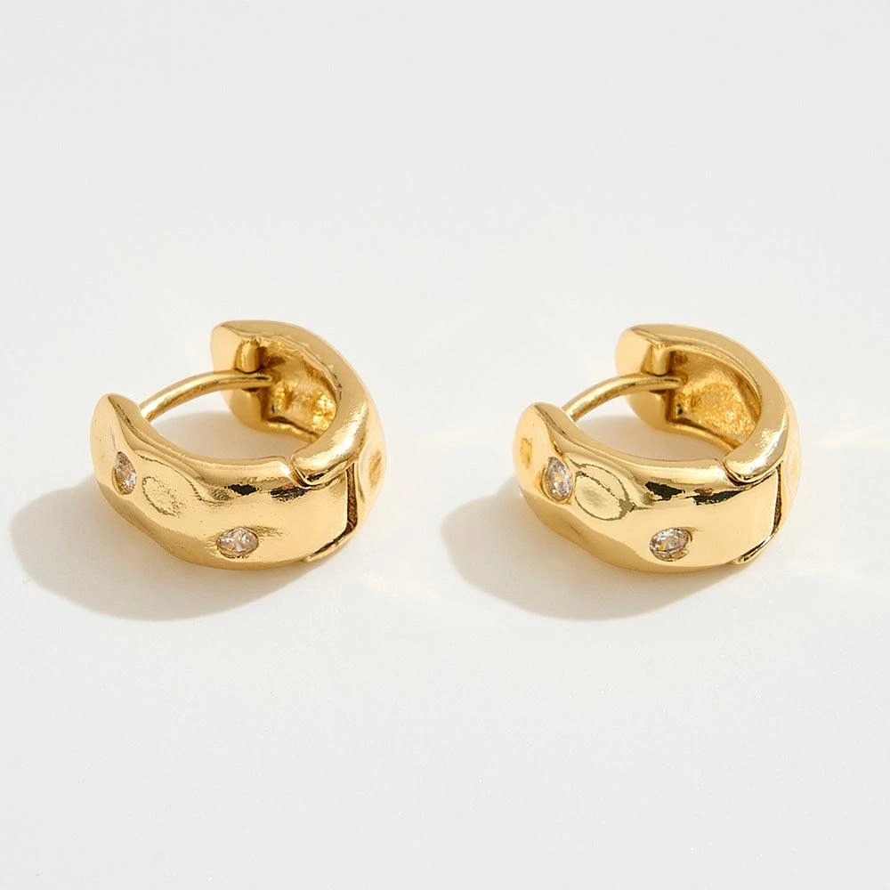 商品FASHNZFAB|14K Gold Dipped CZ Stone Paved Hammered Mini Huggie Hoop Earrings - Gold,价格¥187,第1张图片