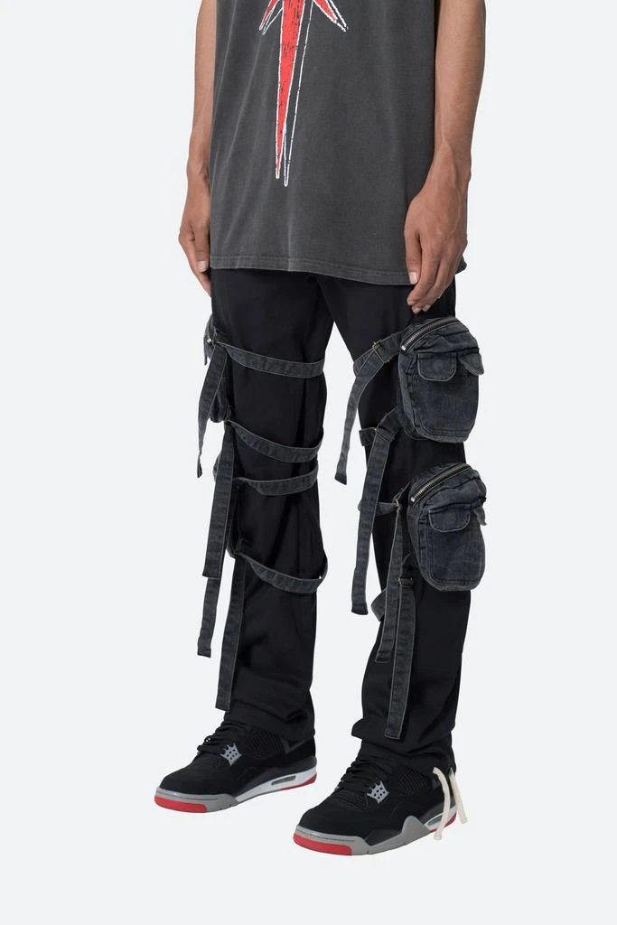 商品MNML|Twill Strapped Cargo Pants - Black,价格¥620,第2张图片详细描述