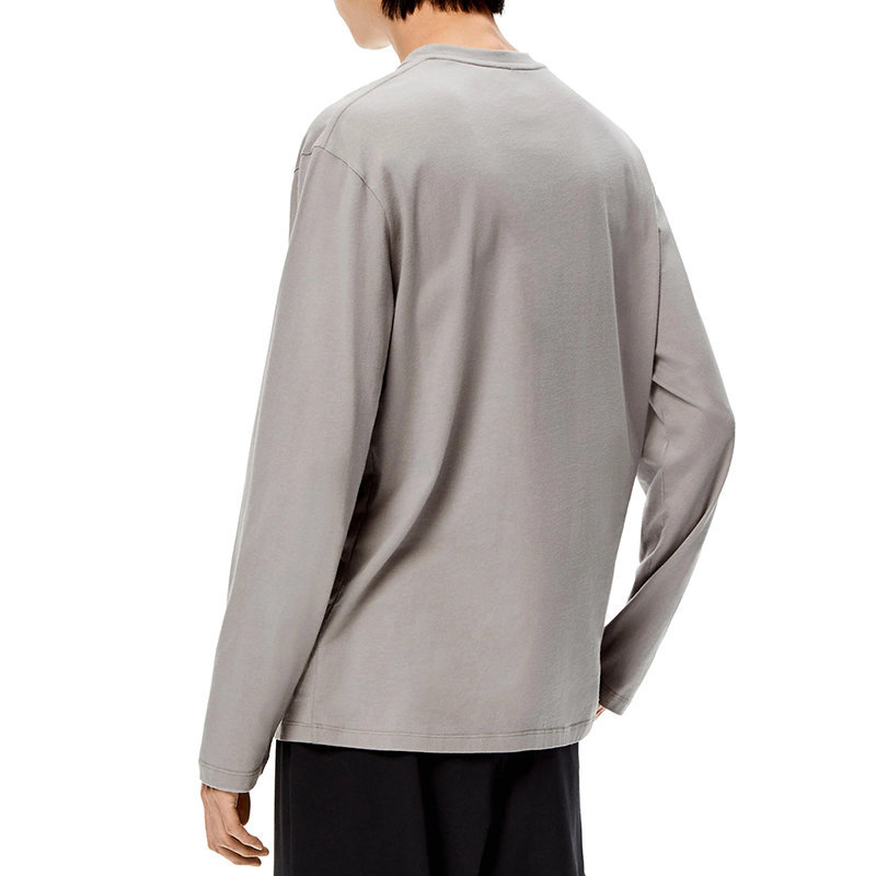 商品Loewe|【预售3-7天】LOEWE/罗意威 22年春夏新款 男士深灰色纯棉Logo刺绣贴袋长袖T恤H526Y22J38-1220,价格¥2896,第8张图片详细描述