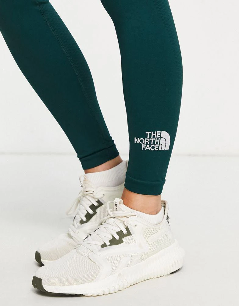 商品The North Face|The North Face Training seamless high waist leggings in green Exclusive at ASOS,价格¥353,第4张图片详细描述