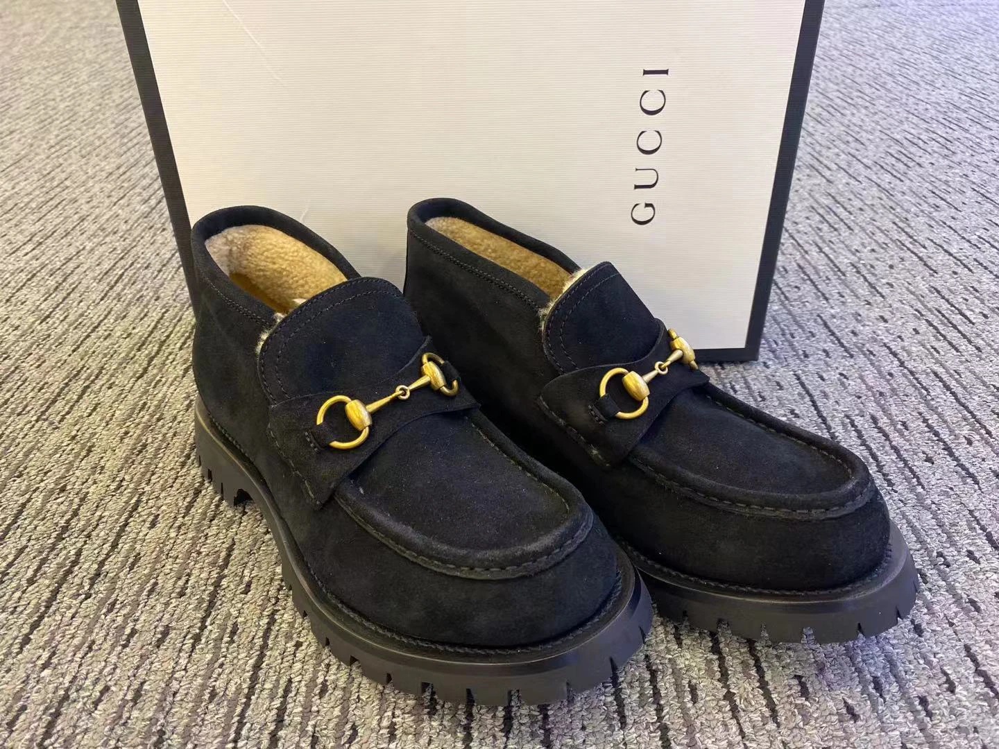 商品Gucci|Gucci 女士休闲鞋 575126CMA901077 蓝色,价格¥3520,第5张图片详细描述