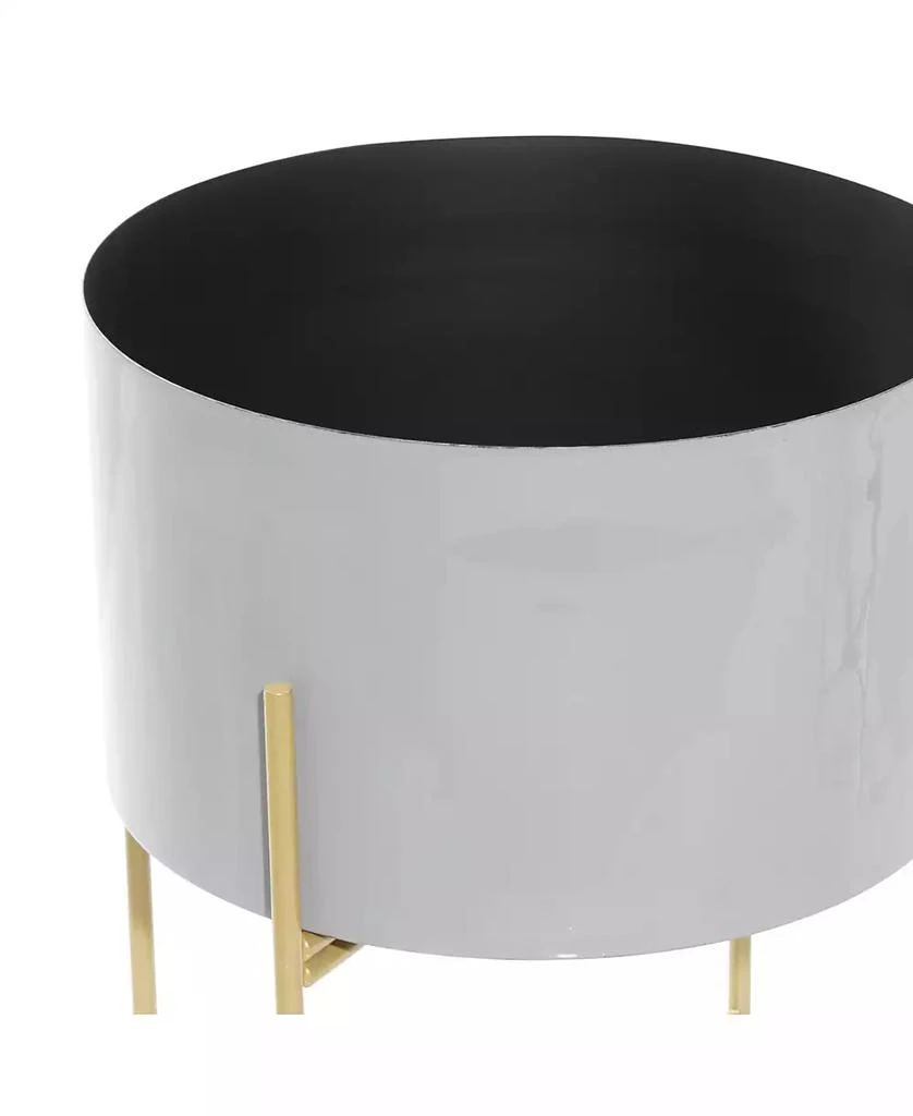 商品Rosemary Lane|Set of 2 Grey Metal Contemporary Planter, 12.5" x 16",价格¥534,第2张图片详细描述