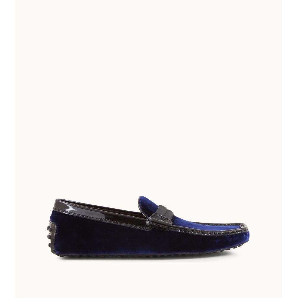 商品Tod's|Gommino Driving Shoes in Velvet,价格¥2269,第1张图片
