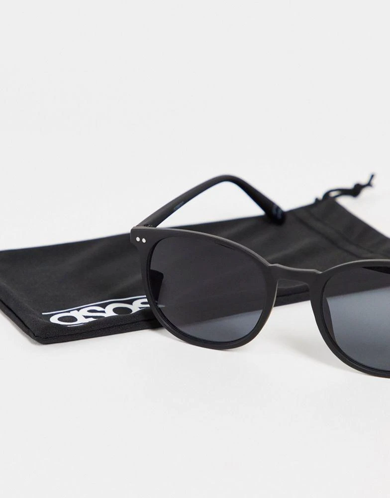 商品ASOS|ASOS DESIGN round sunglasses in matte black with smoke lens,价格¥53,第4张图片详细描述