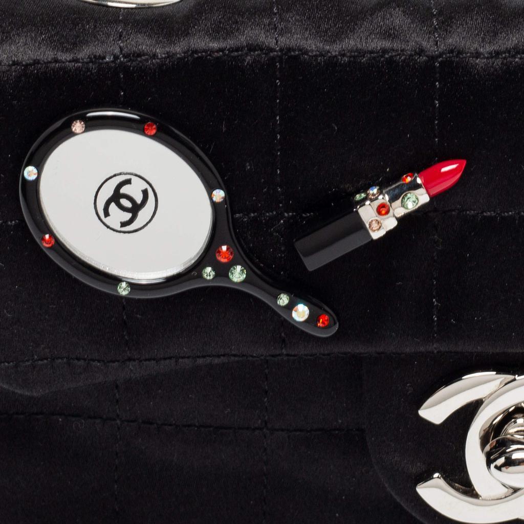 商品[二手商品] Chanel|Chanel Black Quilted Satin Square Charms Flap Bag,价格¥30035,第7张图片详细描述