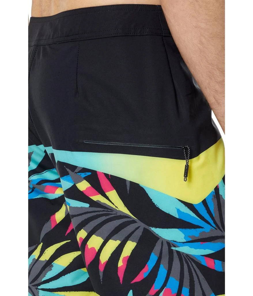 商品O'Neill|Hyperfreak 20" Boardshorts,价格¥178,第3张图片详细描述