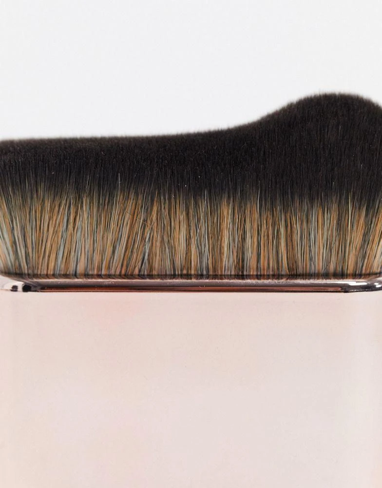 商品Revolution|Revolution GLOW Body Blending Brush,价格¥56,第2张图片详细描述