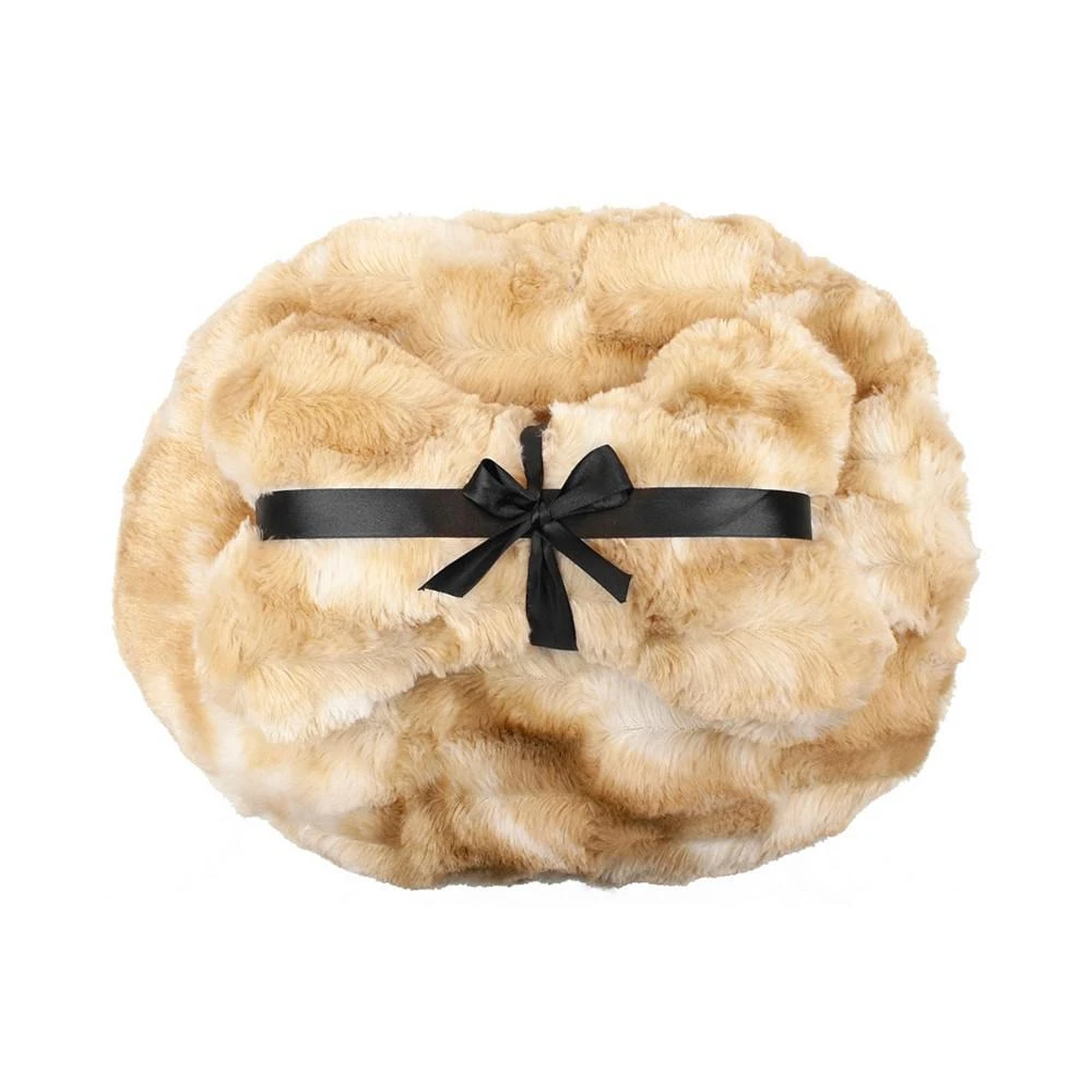 商品Precious Tails|Faux Fur Princess Pet Bed with Plush Bone Pillow,价格¥456,第4张图片详细描述