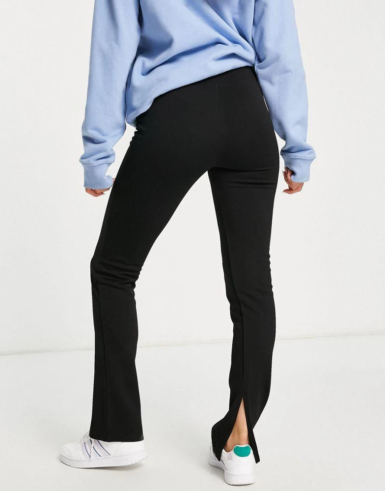 商品Stradivarius|Stradivarius front split legging in black,价格¥250,第2张图片详细描述