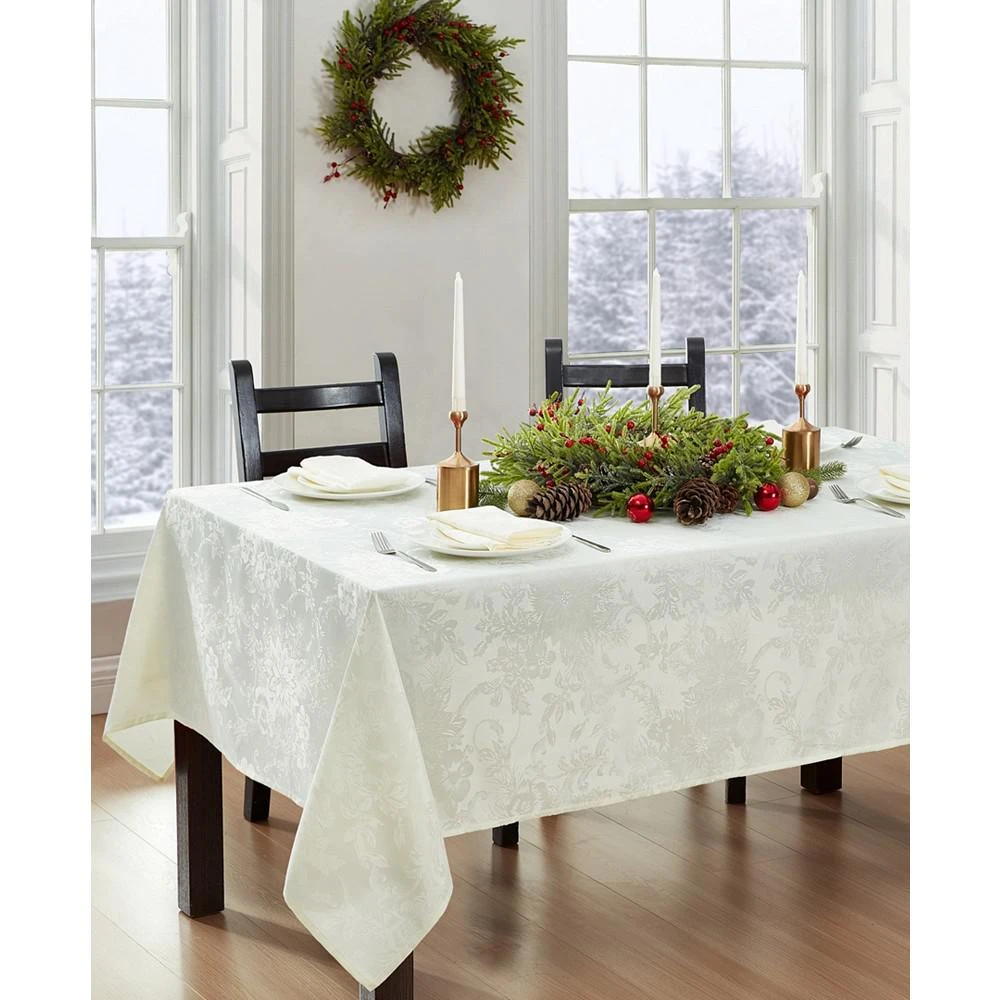商品Elrene|Elrene Poinsettia Jacquard Holiday Tablecloth - 52" x 70" Oblong,价格¥258,第1张图片