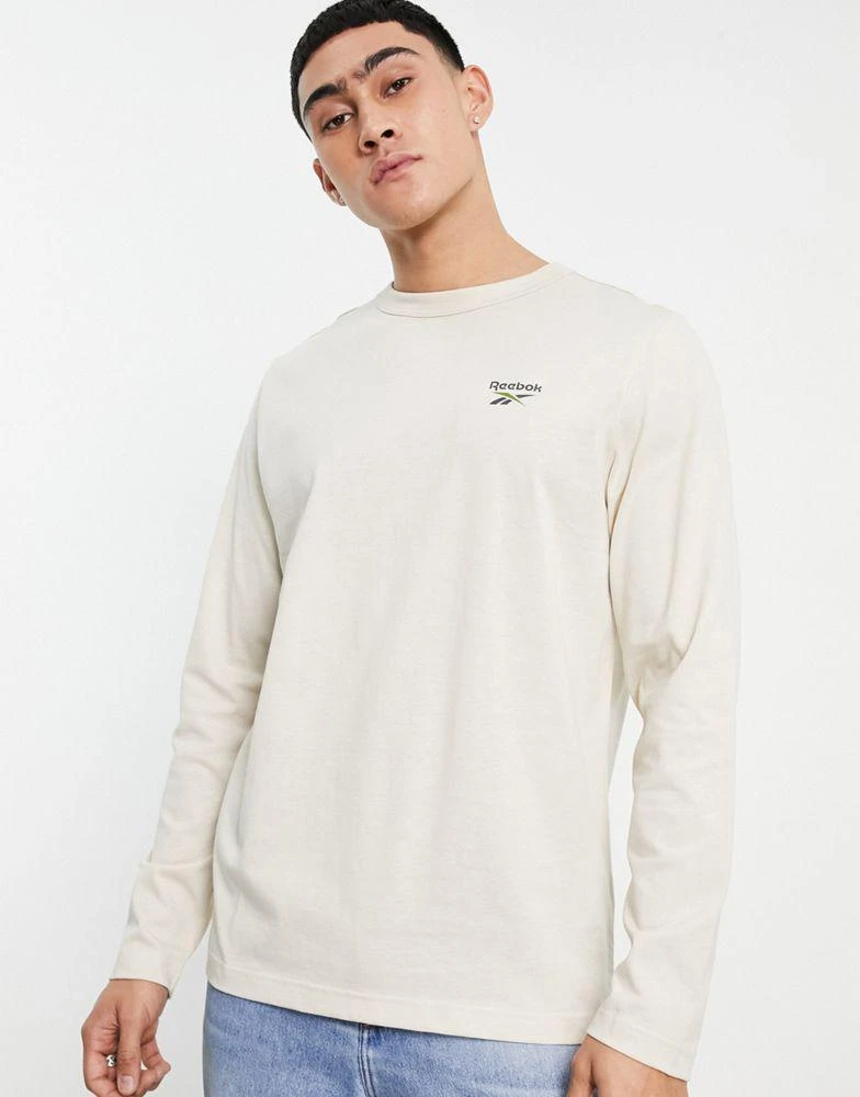 商品Reebok|Reebok Summer Retreat long sleeve top in sand,价格¥212,第4张图片详细描述