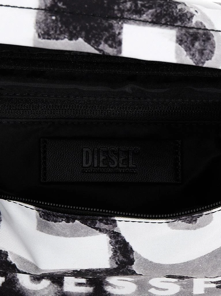 商品Diesel|Logo Fanny Pack Crossbody Bags White/Black,价格¥976,第4张图片详细描述