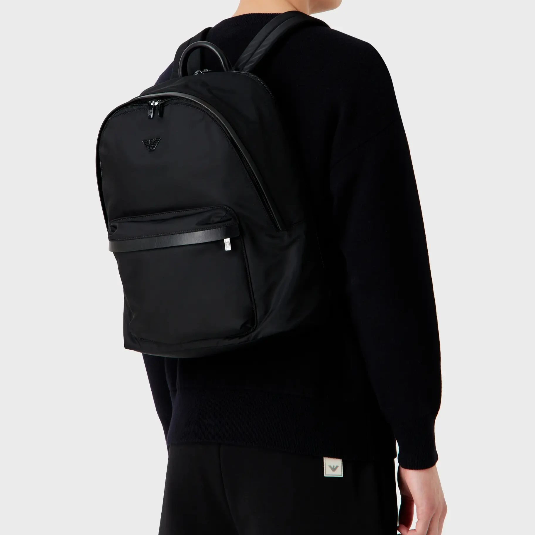 商品[国内直发] Emporio Armani|阿玛尼 经典Logo徽标拉链开合拼色 锦纶 书包背包双肩包 常规 男款 黑色,价格¥2457,第6张图片详细描述