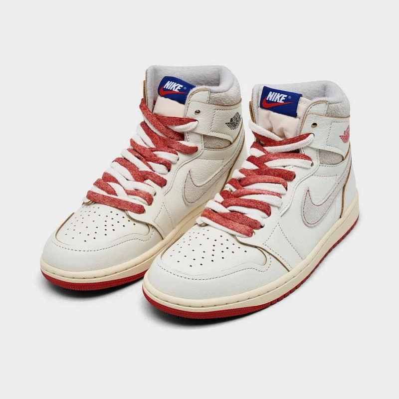 商品Jordan|Women's Air Jordan Retro 1 High OG Casual Shoes,价格¥805,第2张图片详细描述